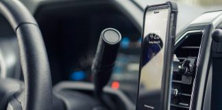 Why you Need a Cell Phone Car Mount